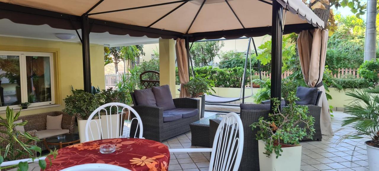 Hotel Beppe Rimini Extérieur photo