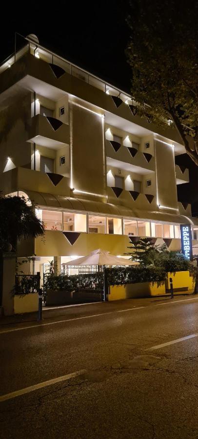 Hotel Beppe Rimini Extérieur photo