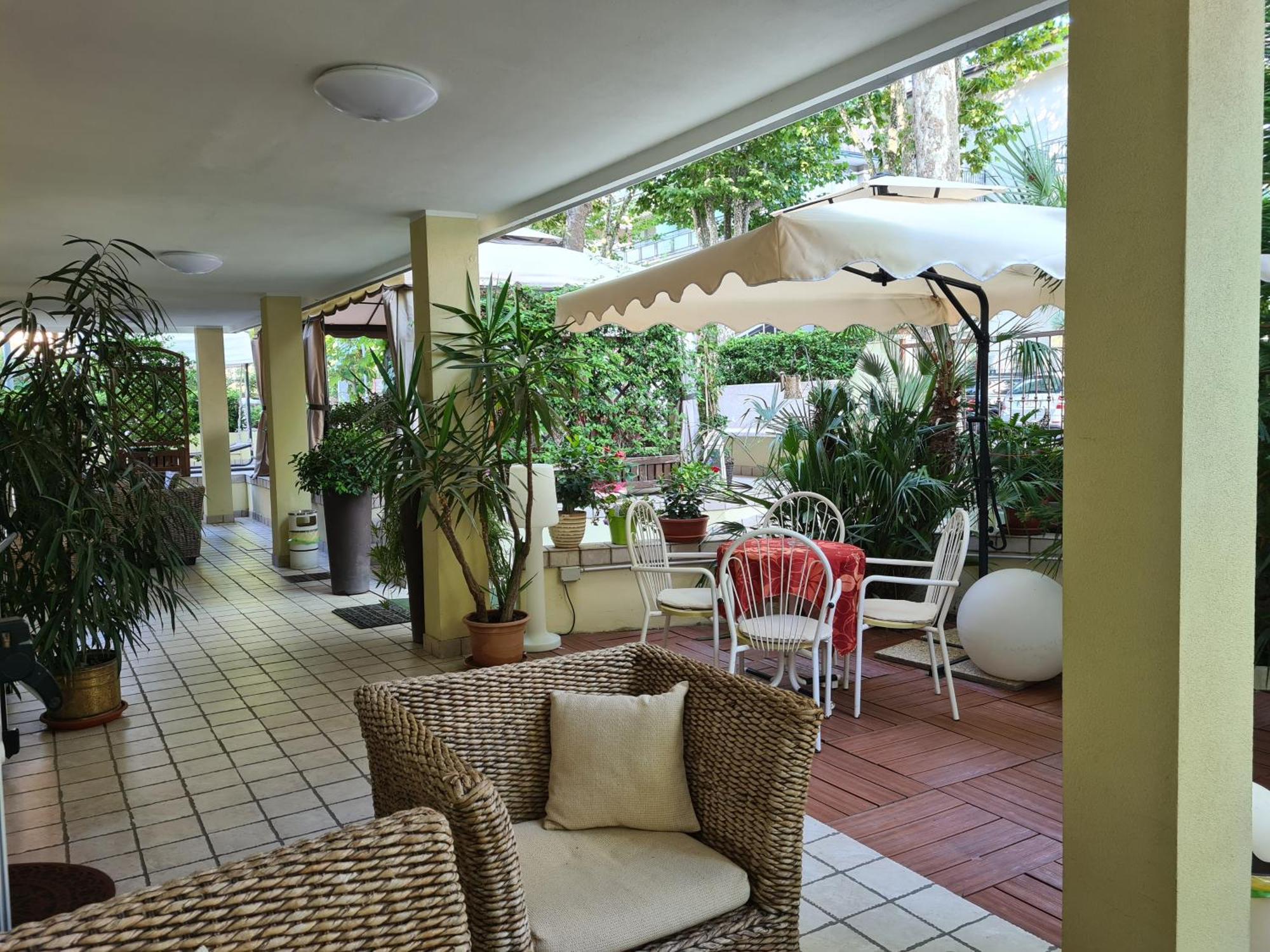 Hotel Beppe Rimini Extérieur photo