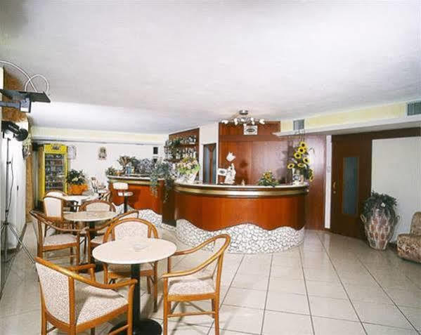 Hotel Beppe Rimini Extérieur photo